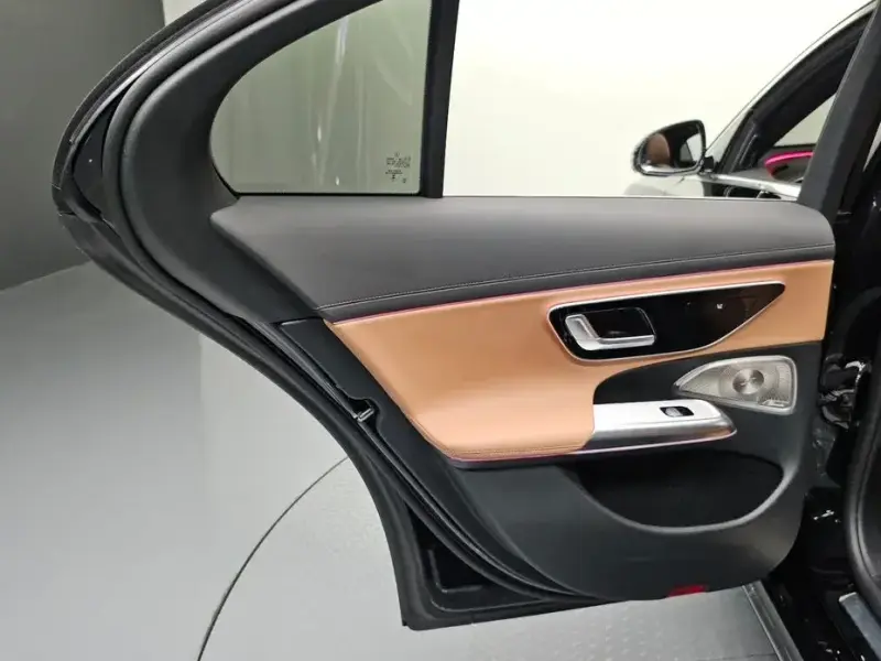 2025 Mercedes-Benz E-Класс с пробегом 6 953 км
