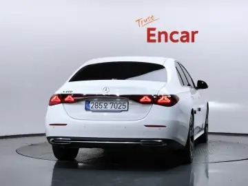 2024 Mercedes-Benz E-Класс с пробегом 10 268 км