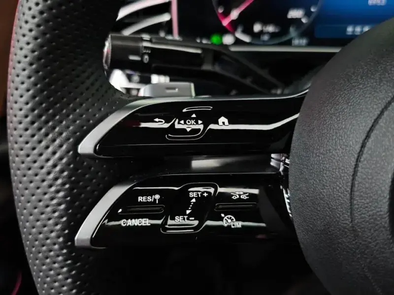 2025 Mercedes-Benz E-Класс с пробегом 6 953 км