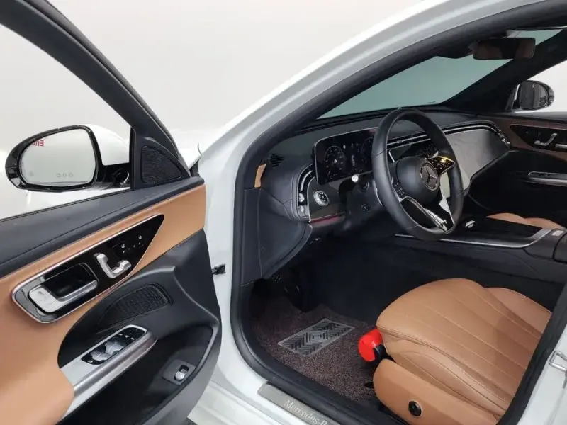 2024 Mercedes-Benz E-Класс с пробегом 10 268 км