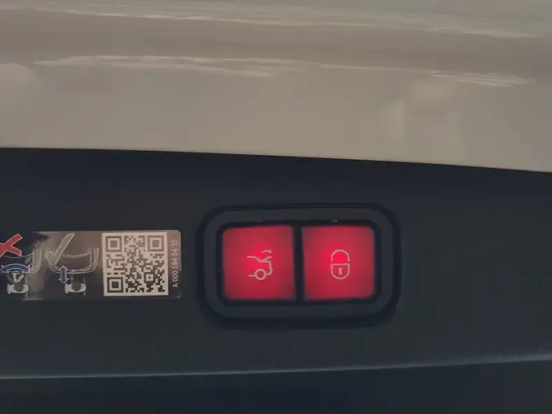 2024 Mercedes-Benz E-Класс с пробегом 10 268 км