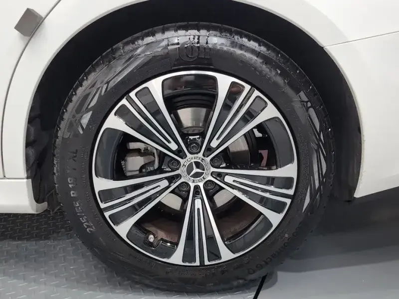 2024 Mercedes-Benz E-Класс с пробегом 10 268 км