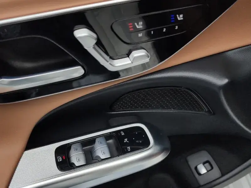 2024 Mercedes-Benz E-Класс с пробегом 10 268 км