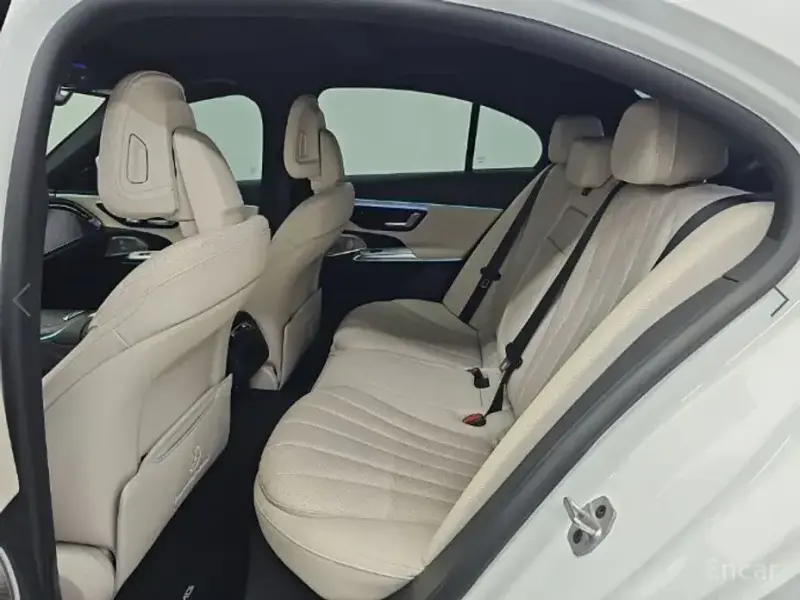 2025 Mercedes-Benz E-Класс с пробегом 28 042 км