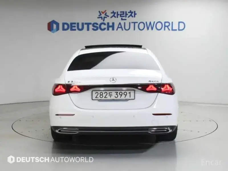 2025 Mercedes-Benz E-Класс с пробегом 9 855 км