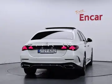 2025 Mercedes-Benz E-Класс с пробегом 16 260 км