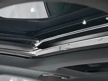 2025 Mercedes-Benz E-Класс с пробегом 16 260 км