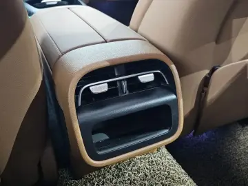 2025 Mercedes-Benz E-Класс с пробегом 16 260 км