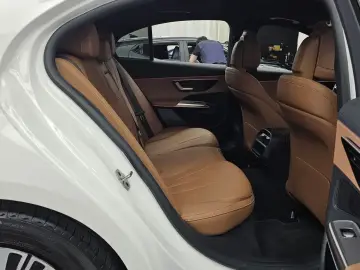 2025 Mercedes-Benz E-Класс с пробегом 40 046 км