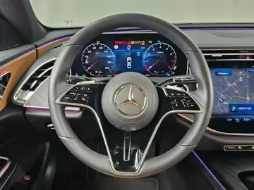 2025 Mercedes-Benz E-Класс с пробегом 40 046 км