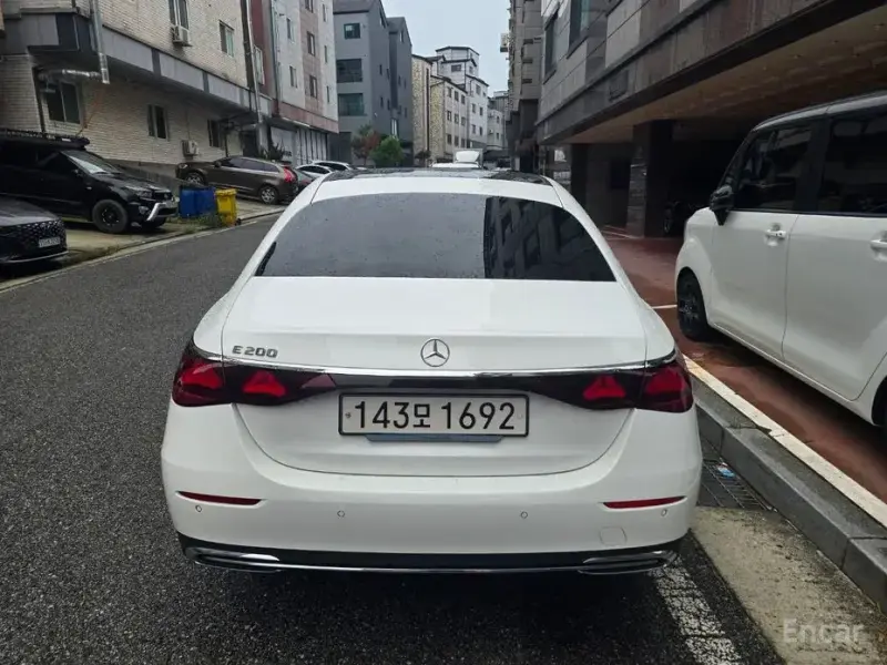 2024 Mercedes-Benz E-Класс с пробегом 24 398 км