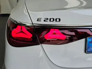 2025 Mercedes-Benz E-Класс с пробегом 40 046 км