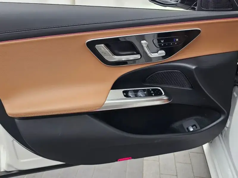 2025 Mercedes-Benz E-Класс с пробегом 40 046 км