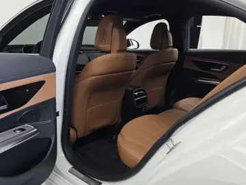 2025 Mercedes-Benz E-Класс с пробегом 40 046 км