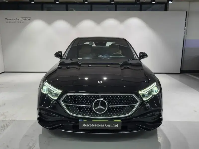 2025 Mercedes-Benz E-Класс с пробегом 2 120 км