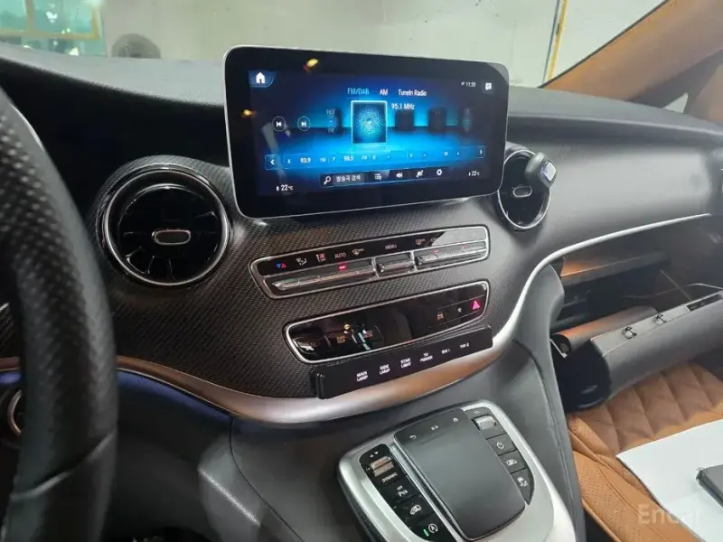 2023 Mercedes-Benz V-Класс с пробегом 31 335 км