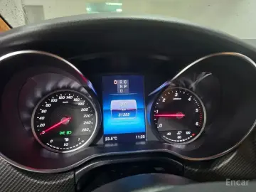 2023 Mercedes-Benz V-Класс с пробегом 31 335 км