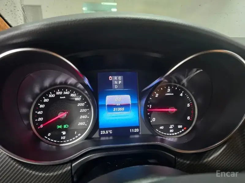 2023 Mercedes-Benz V-Класс с пробегом 31 335 км