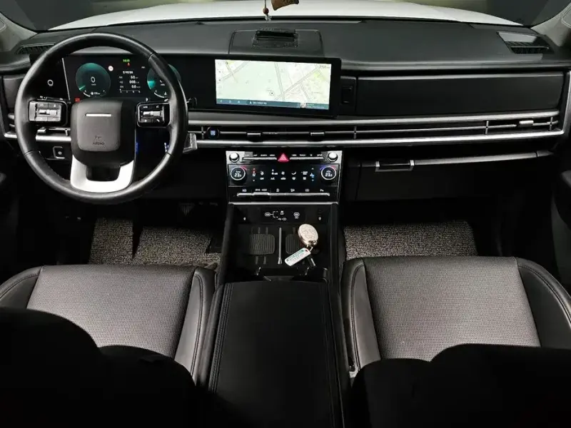 2024 Hyundai Santa Fe с пробегом 30 298 км