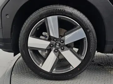 2025 Hyundai Santa Fe с пробегом 10 014 км