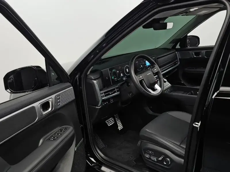 2025 Hyundai Santa Fe с пробегом 10 014 км