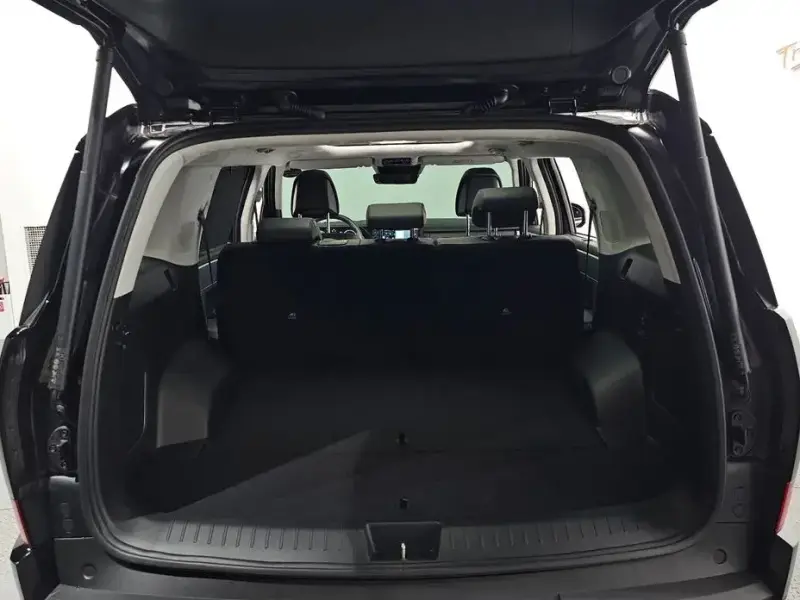 2025 Hyundai Santa Fe с пробегом 10 014 км