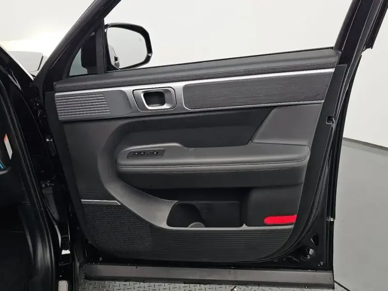 2025 Hyundai Santa Fe с пробегом 10 014 км