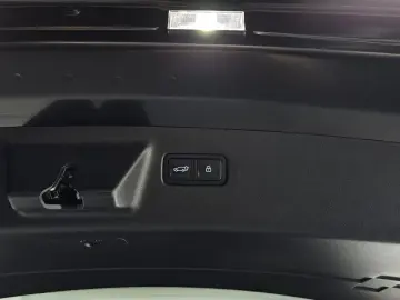 2025 Hyundai Santa Fe с пробегом 10 014 км