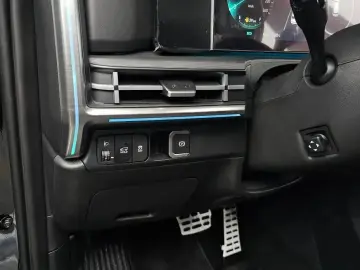 2025 Hyundai Santa Fe с пробегом 10 014 км