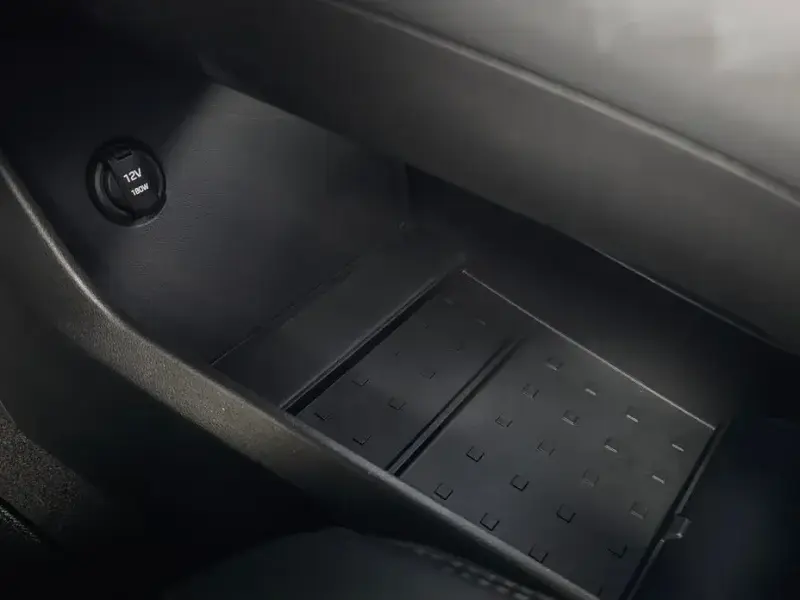 2025 Hyundai Santa Fe с пробегом 10 014 км