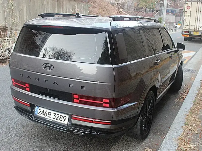 2024 Hyundai Santa Fe с пробегом 21 892 км