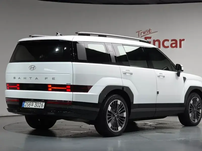2024 Hyundai Santa Fe с пробегом 24 970 км