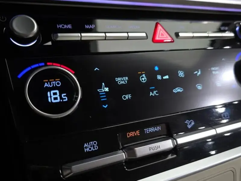 2024 Hyundai Santa Fe с пробегом 24 970 км