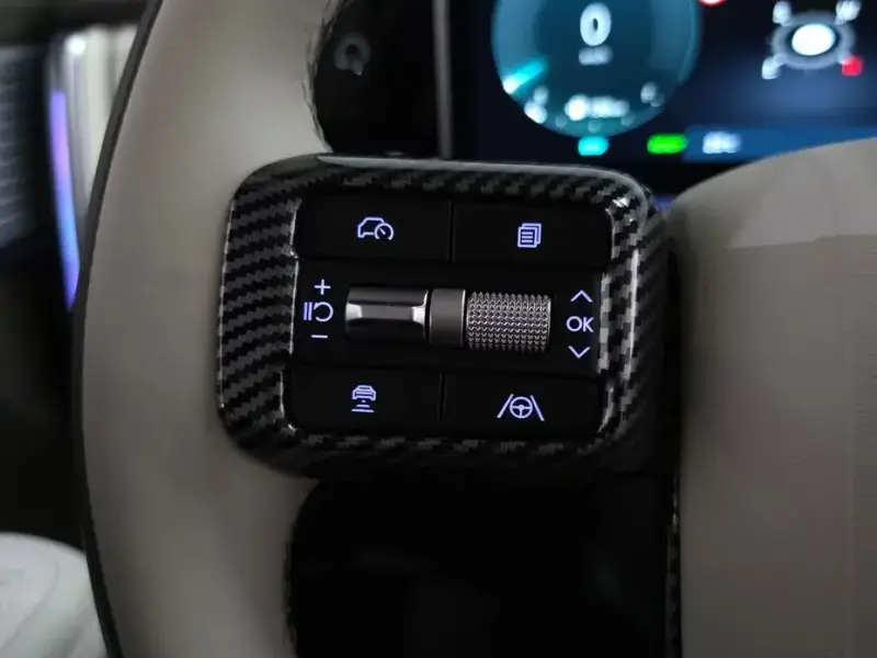 2024 Hyundai Santa Fe с пробегом 24 970 км