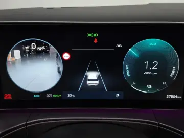 2025 Hyundai Santa Fe с пробегом 27 504 км