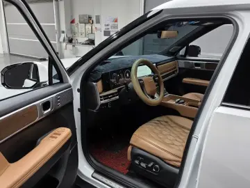 2024 Hyundai Santa Fe с пробегом 24 956 км