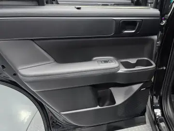 2025 Hyundai Santa Fe с пробегом 27 504 км