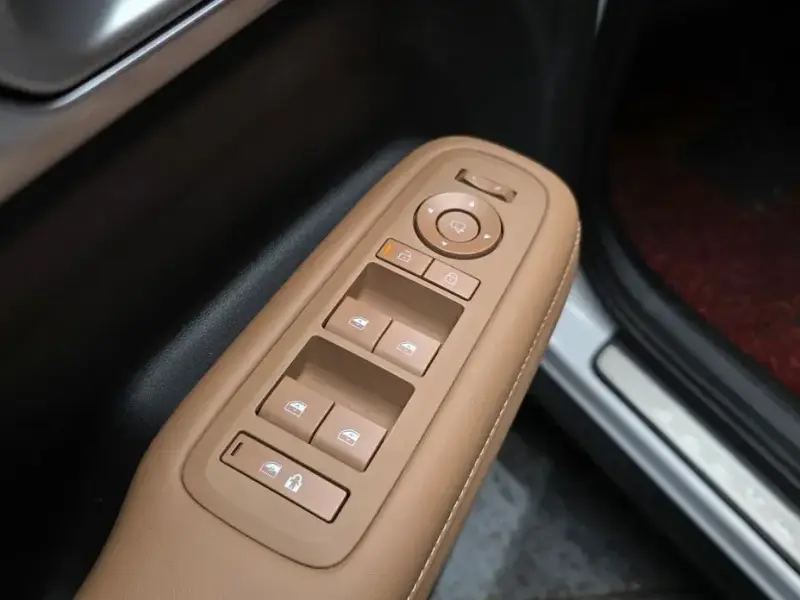 2024 Hyundai Santa Fe с пробегом 24 956 км