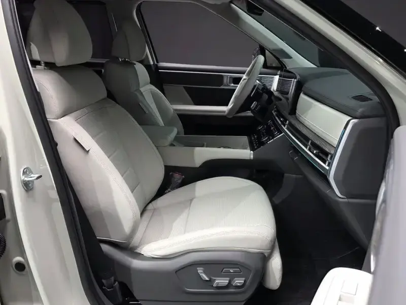 2024 Hyundai Santa Fe с пробегом 6 004 км