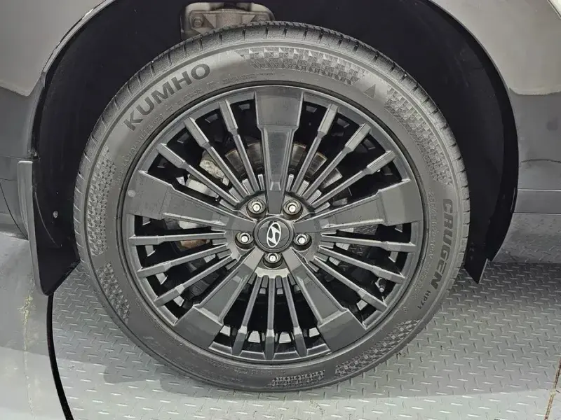 2023 Hyundai Santa Fe с пробегом 40 761 км