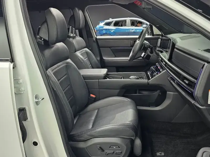 2023 Hyundai Santa Fe с пробегом 40 761 км