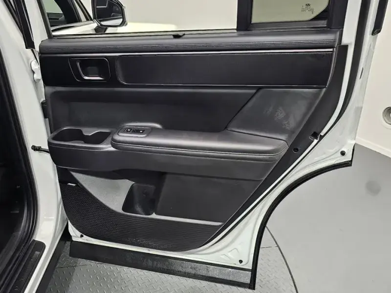 2023 Hyundai Santa Fe с пробегом 40 761 км