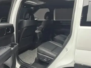 2024 Hyundai Santa Fe с пробегом 33 040 км