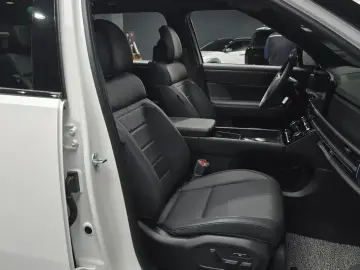 2024 Hyundai Santa Fe с пробегом 33 040 км