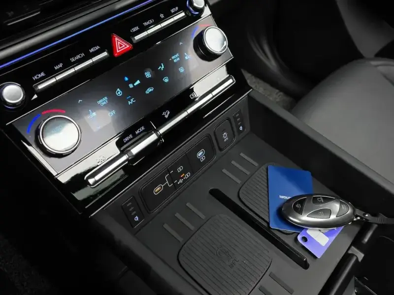2024 Hyundai Santa Fe с пробегом 33 040 км