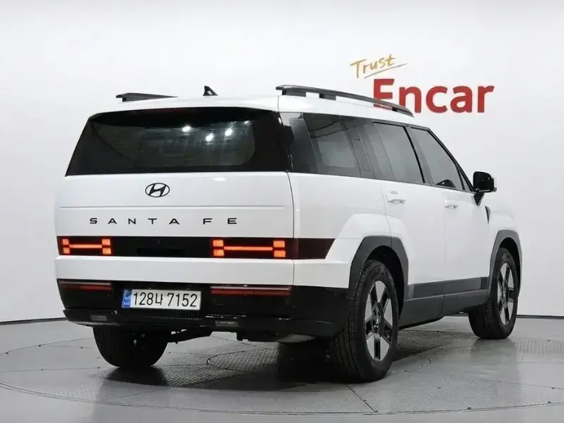 2024 Hyundai Santa Fe с пробегом 19 933 км