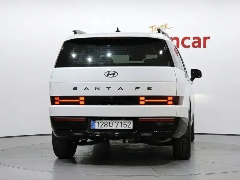 2024 Hyundai Santa Fe с пробегом 19 933 км