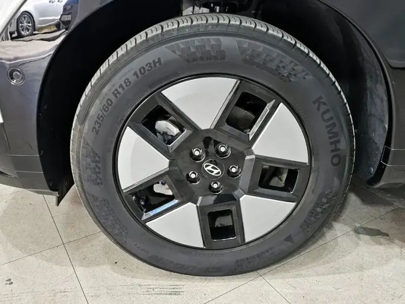 2024 Hyundai Santa Fe с пробегом 19 933 км