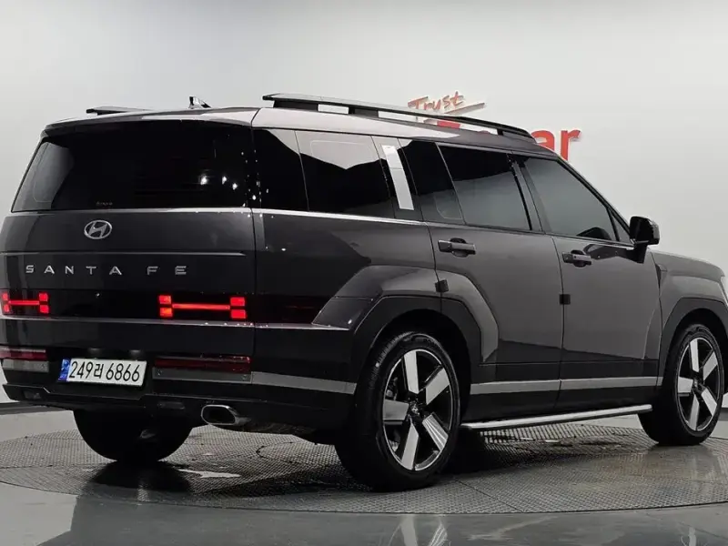 2024 Hyundai Santa Fe с пробегом 16 926 км