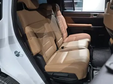 2025 Hyundai Santa Fe с пробегом 12 514 км